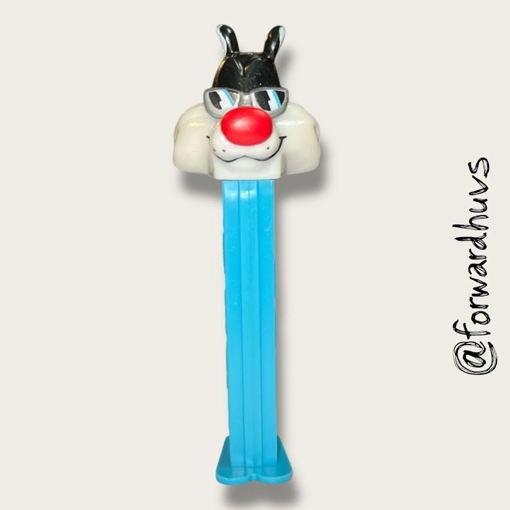 Bundle Sale 3 for $15 | Vintage PEZ Dispenser – Sylvester with Sunglasses